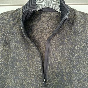 Lululemon Black and Green Size 4 Quarterzip